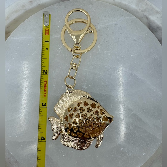 2/$20 Big Sparkly Tropical Fish Keychain Blue - Picture 4 of 7